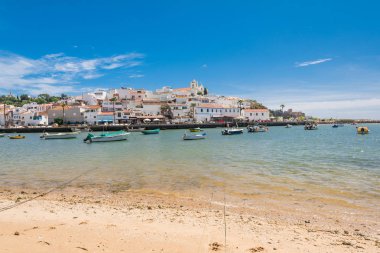 Ferragudo balıkçı köyü Algarve, Portekiz