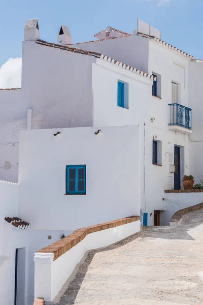 Facciate bianche nel villaggio Frigiliana, Andalusia, Spagna — Foto Stock