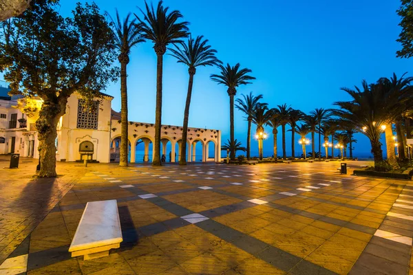 Miradouro Balcon de Europa em Nerja, Málaga, Espanha — Fotografia de Stock