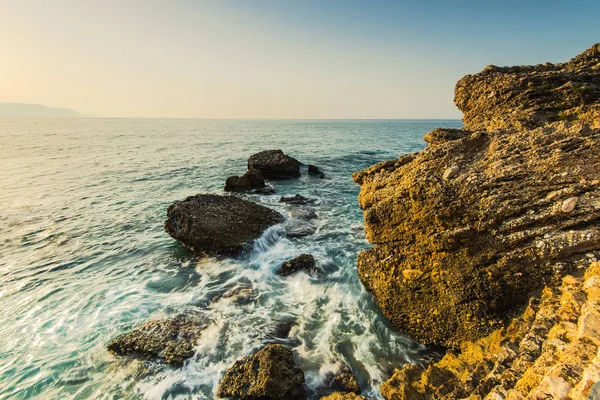 네, 안달루시아, 스페인의 해변에 아름 다운 일출 — 스톡 사진