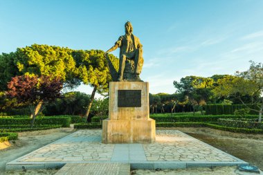 La Rabida, Huel Christopher Columbus veya Colomb heykel Anıtı