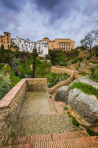 挂房子上峡谷，在塞维利亚，西班牙 — 图库照片