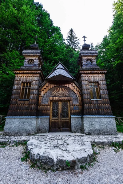 Vrsic 패스, Triglav, 슬로베니아에서에서 러시아 정교회 예배당 — 스톡 사진
