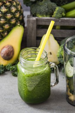 Yeşil detoks diyet güler yüzlü