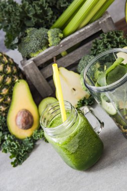 Yeşil detoks diyet güler yüzlü