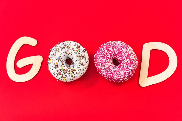 Buen texto hecho de rosquillas, colores brillantes — Foto de Stock