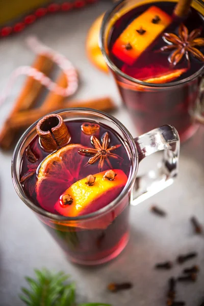 Christmas food and drink, mulled wine