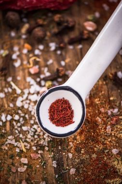 Safran Seramik kaşık