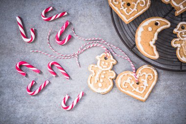 Noel için ev yapımı zencefilli kurabiye.