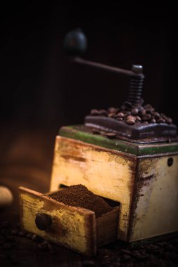 Taze değirmeni kahve çekirdekleri 