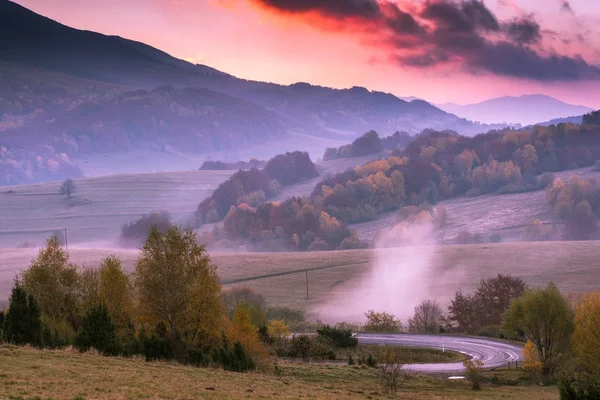 Sunset in Bieszczady Carpathian Mountains in Poland at autumn — Stock Photo, Image