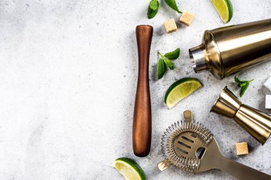 İçecekler ve kokteyller yapmak için malzemeler