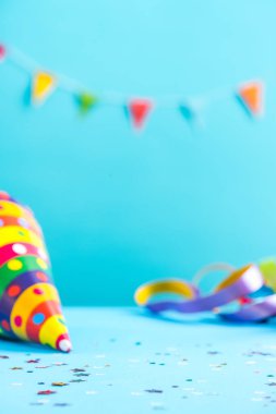 Renkli kutlama mockup, doğum günü kartı şablonu