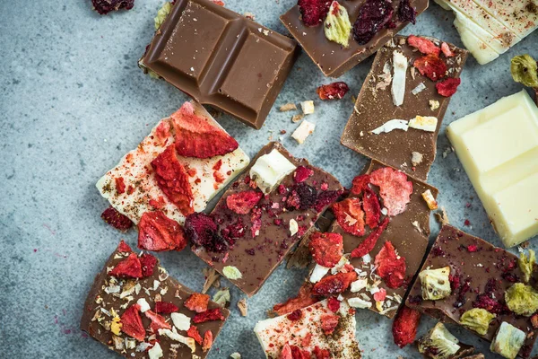 Esnaf çikolata parçaları yakın çekim