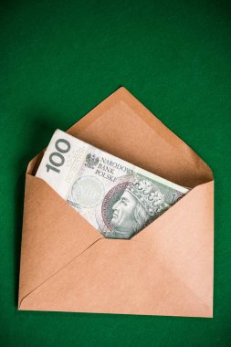 Dürüst olmayan siyaset, yolsuzluk ve rüşvet için zarf