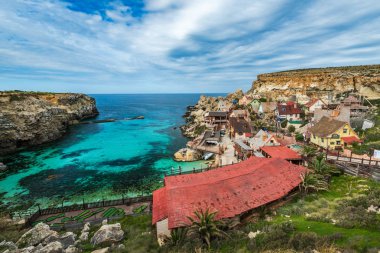 Renkli Popeye koyu çapa Bay, Malta