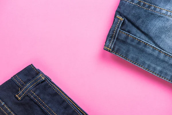 Fasion e jeans loja cabeçalho ou modelo de espaço de cópia — Fotografia de Stock