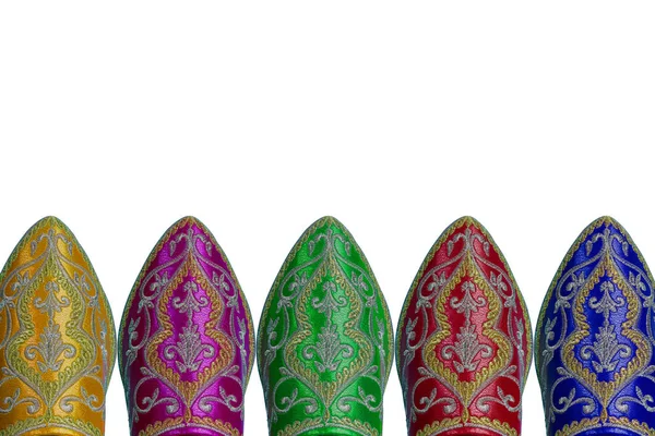 Zapatos coloridos de estilo marroquí aislados —  Fotos de Stock