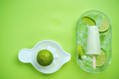Avokado, Hindistan cevizi ve kireç popsicles