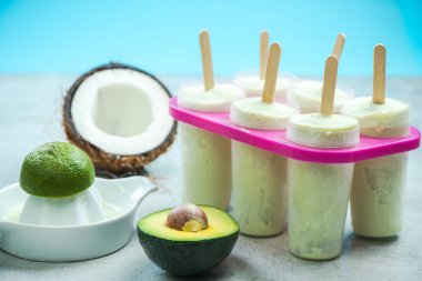 Yapma sağlıklı serinletici popsicles