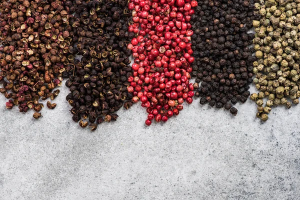 5 種類の胡椒色と品種ヘッダーのモックアップ — ストック写真