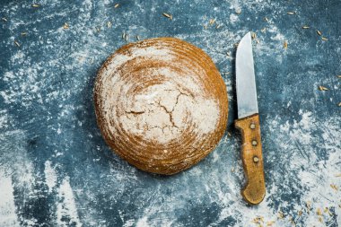 Yuvarlak şekil ev yapımı ekmek