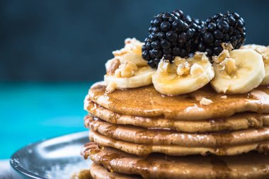 Krep Topingler ile görünümü kapatın