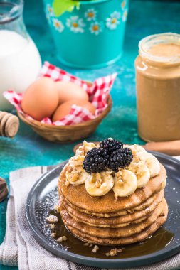 Mükemmel hizmet için Bahar brunch krep