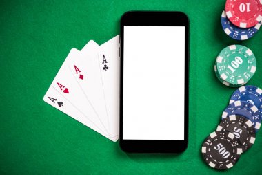 Casino oyunları ve poker cep telefonda oynamak