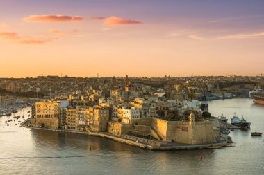 Senglea bağlantı noktası ile ışık sabah gündoğumu