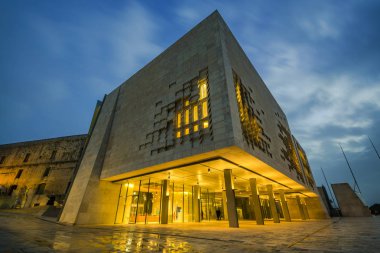 Işıklı Malta Parlamento Binası