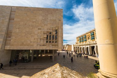 Valleta bina, Parlamento Malta