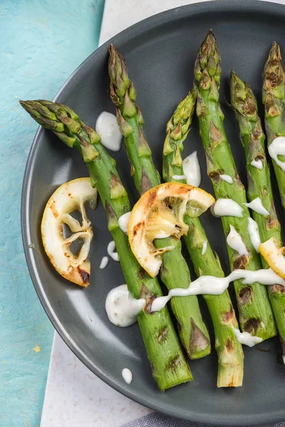 Sağlıklı yeni bahar mevsimi sebze ızgara