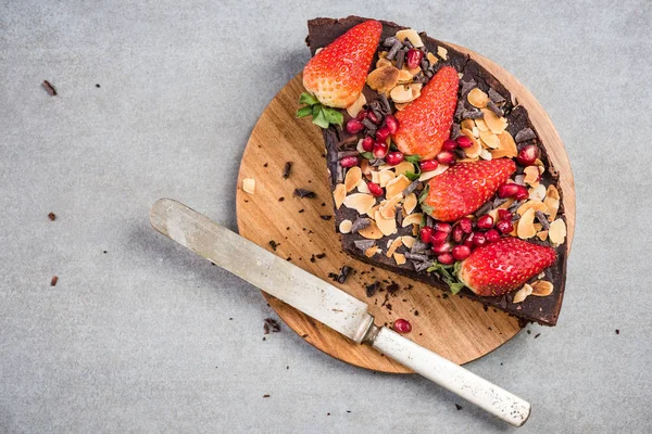 Sağlıklı kek meyve ve tatlı patates ile