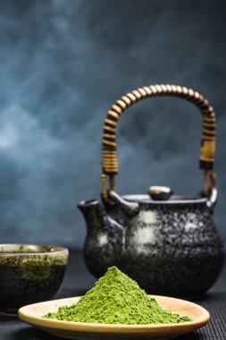 Rahatlatıcı ve sağlıklı matcha yeşil çay tozu