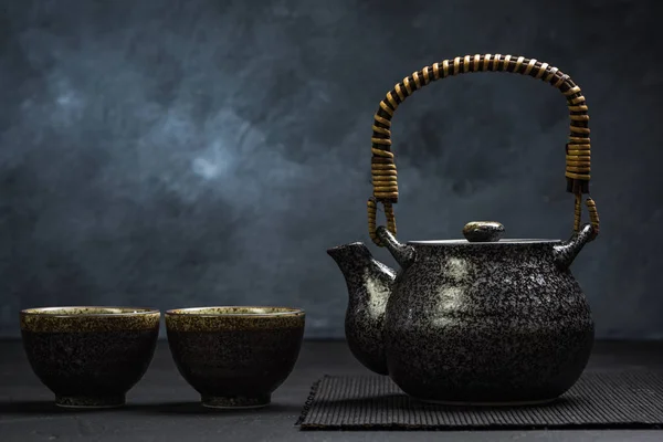 Tea pot and bowls for Japan tea ceremony — Stock Photo, Image