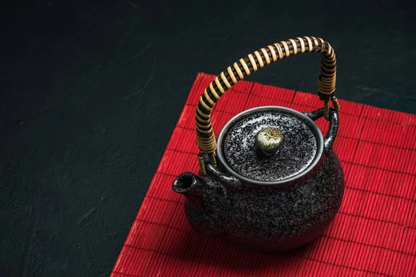 Stylu orientalnym Tea pot czajnik — Zdjęcie stockowe