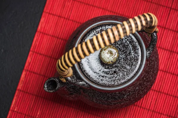 Stylu orientalnym Tea pot czajnik — Zdjęcie stockowe
