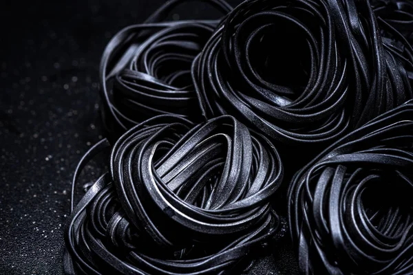Squid Ink Black Pasta Spaghetti Zavřít Pohled Pozadí Potravin — Stock fotografie
