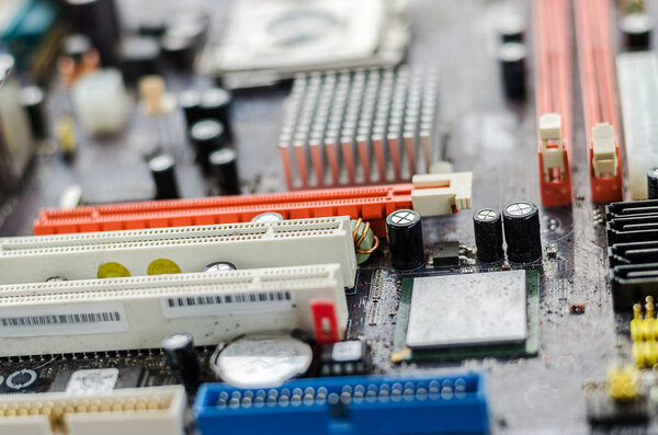 грязная материнская плата для всей рамы
