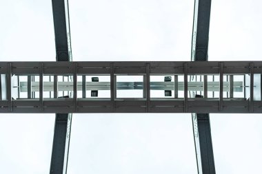 Köprü metal parçalar