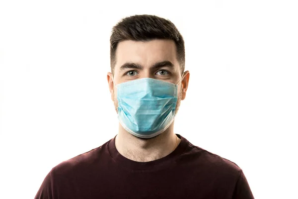 Tema För Coronavirus Och Säkerhet Ung Man Blå Mask Från — Stockfoto