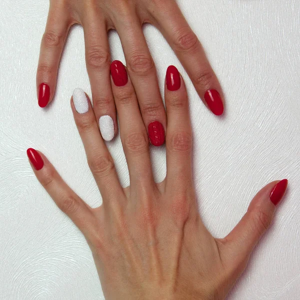 Manicure vermelho — Fotografia de Stock