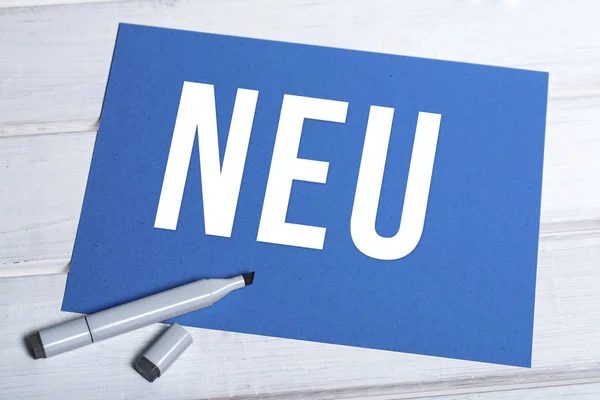 Neu blauw bord met Duitse schrijven — Stockfoto