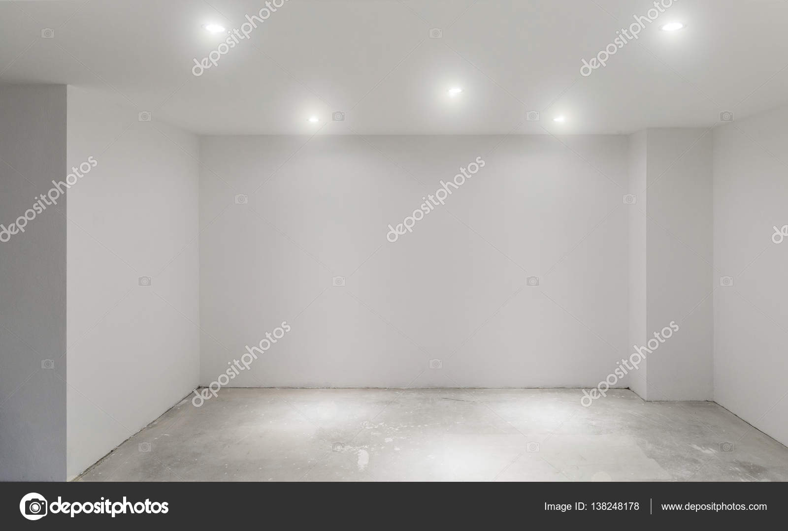 Room With Whitewashed Laminate And Newly Painted Wall Stock Photo