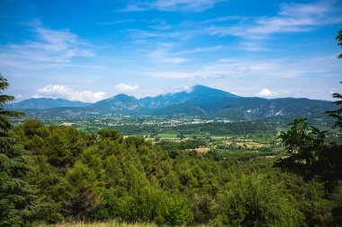 Akdeniz Peyzaj ve Mt Ventoux Panoraması