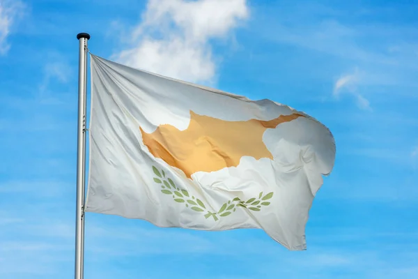 Cypriot flag waggling in the wind with sky — Stock Photo, Image