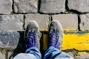 Kavramı çok önemli bir karar üzerinde farklı ayakkabı tarafından gösterilen bakan