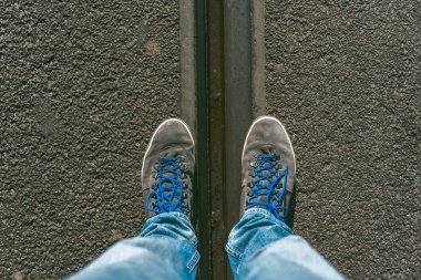 Kavramı çok önemli bir karar üzerinde farklı ayakkabı tarafından gösterilen bakan