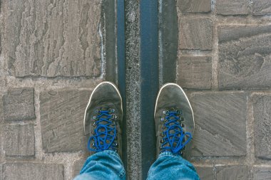 Kavramı çok önemli bir karar üzerinde farklı ayakkabı tarafından gösterilen bakan